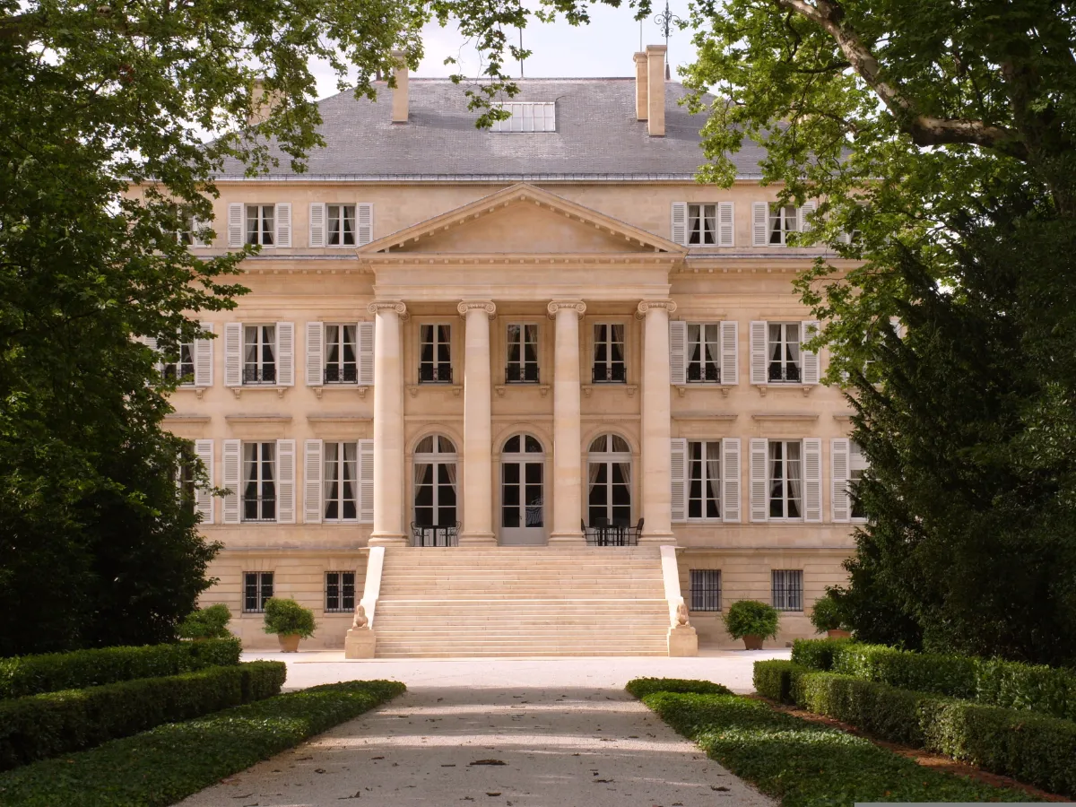 Château Margaux dans le Médoc à découvrir lors de la croisière des bons vins